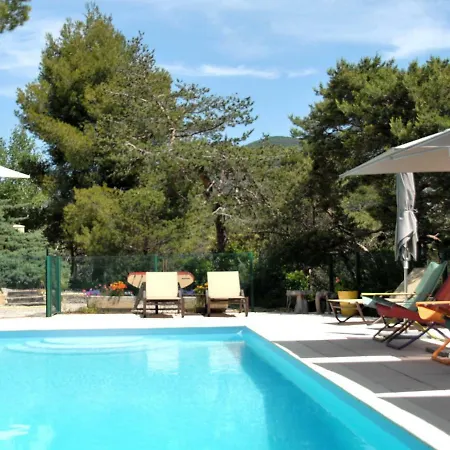 Chambres D'hotes La Bastide Aux Bois Bed & Breakfast Venterol (Drome)