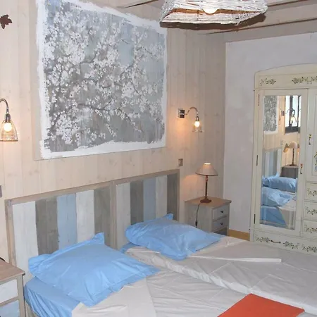 Bed & Breakfast Chambres D'hotes La Bastide Aux Bois